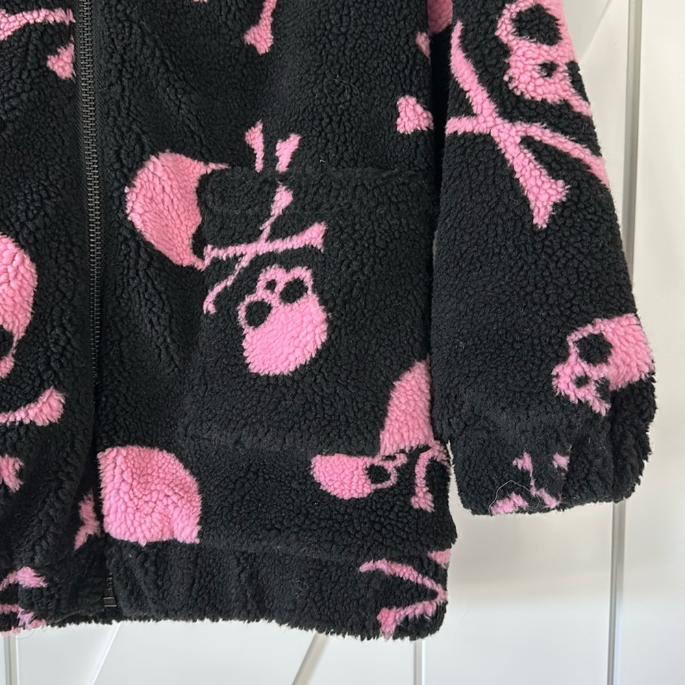 Current Mood Skull on My Sleeve Sherpa Pink Jacket - Picture 2 of 6